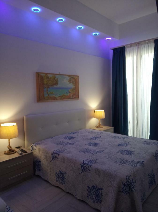 Acquazzurra affittacamere Torre Lapillo Esterno foto
